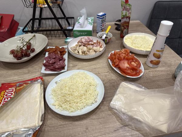 Что купить в ноябре к Новому году: список продуктов с длительным сроком хранения