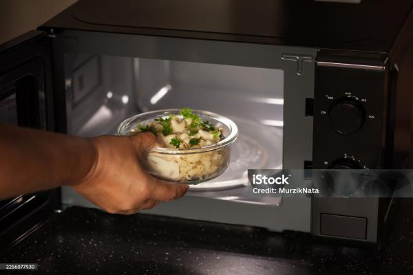 Зачем вам микроволновка, если вы не используете ее в полную силу: о скрытых возможностях, о которых вы не догадывались