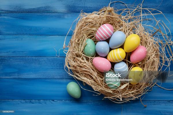 Пасхальное воскресенье: почему на Пасху красят яйца и пекут куличи