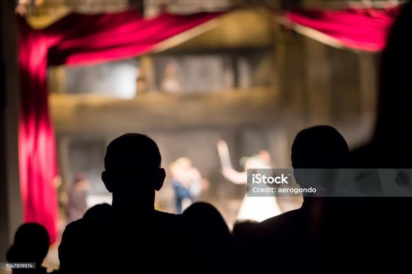 Магия театра: рассказываем, как выбрать первый спектакль